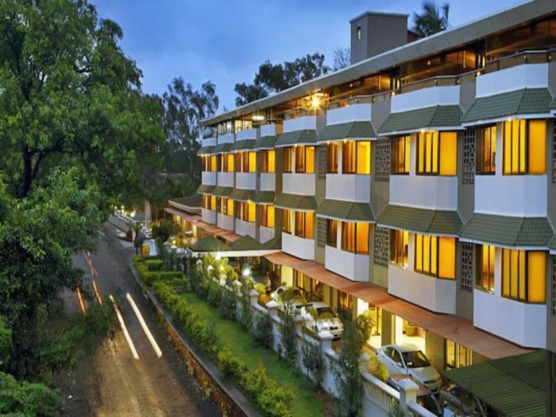 Hotel Sterling Lonavla Exterior foto