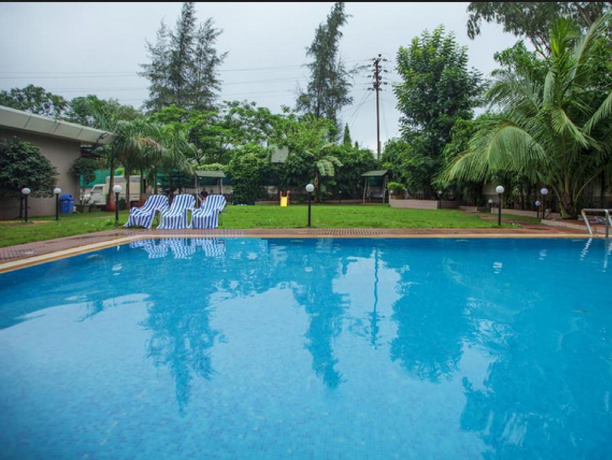 Hotel Sterling Lonavla Exterior foto