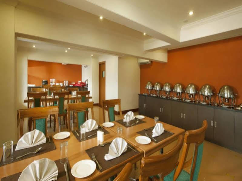 Hotel Sterling Lonavla Exterior foto