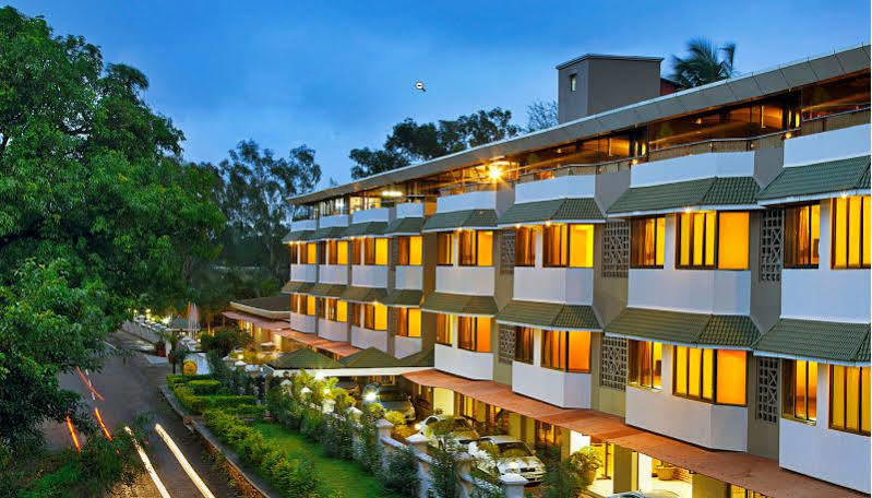 Hotel Sterling Lonavla Exterior foto